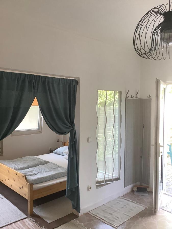 Apartamento Pitypang Lak Szigetmonostor Exterior foto
